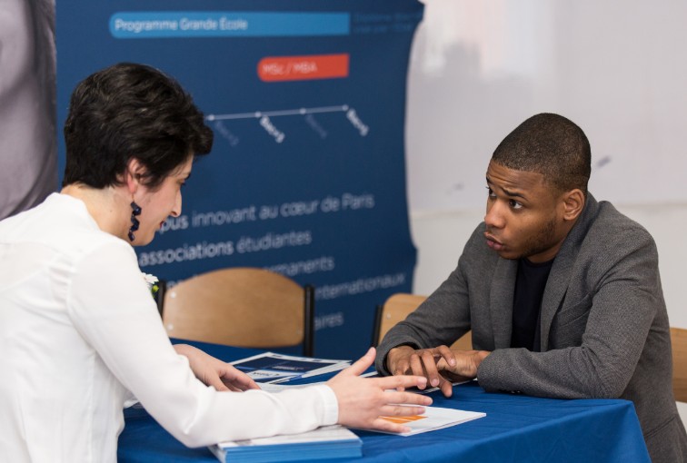 Forum CIC job dating Entreprises-étudiants, rencontres au sommet !